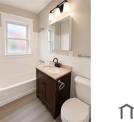 5335 Bancroft Ave #2W — Photo 10