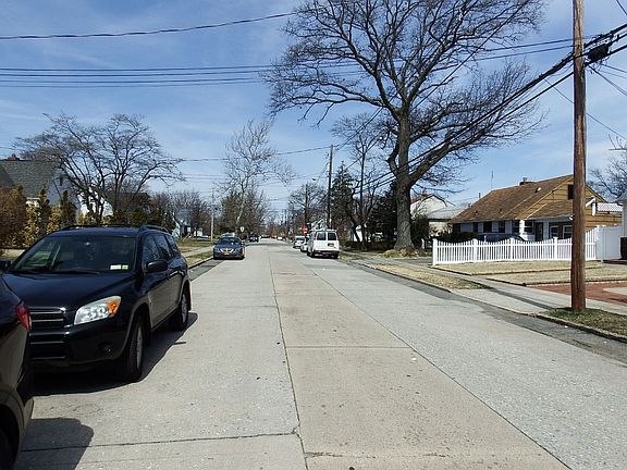 4th image of 31 Weberfield Ave