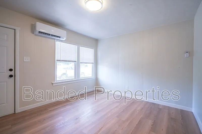 1 bed, 1.0 bath, 650 sqft, $1,095 — Photo 1