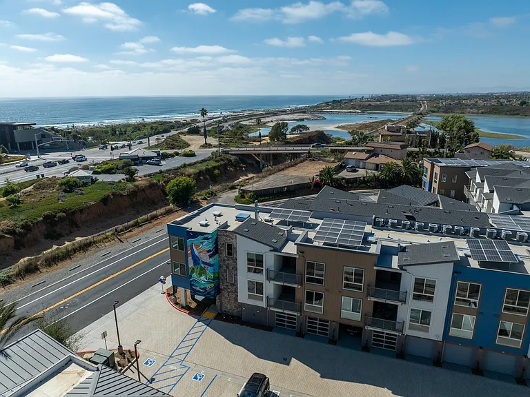Triton Encinitas — Photo 29
