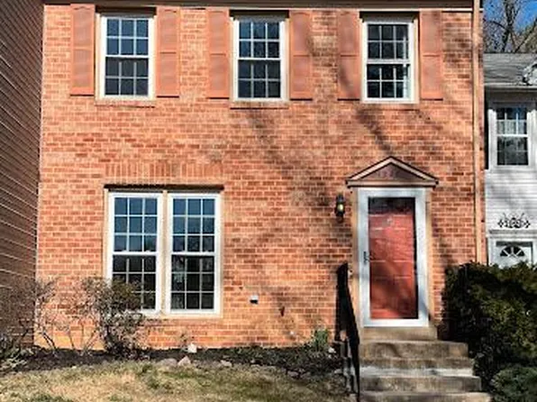 1928 Rainbow Ct, Woodbridge, VA 22192