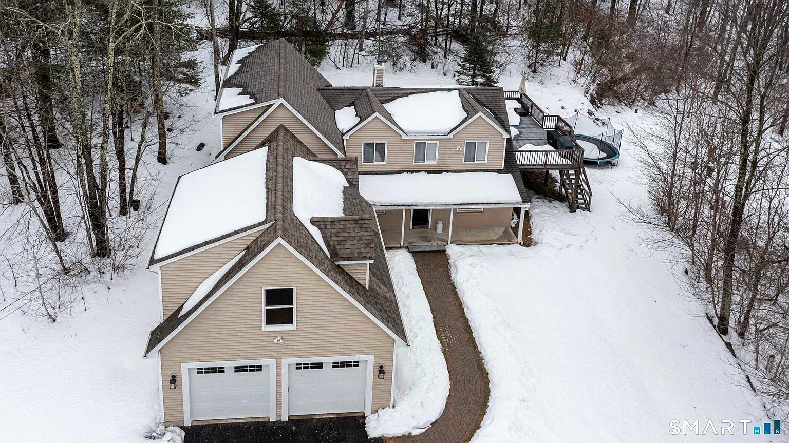 429 Lakeside Road photo 1