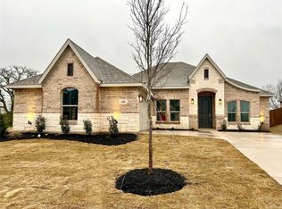 141 Mockingbird Hill Dr, Joshua, TX 76058