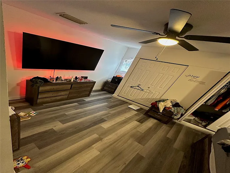 1011 Gerona Ave — Photo 14