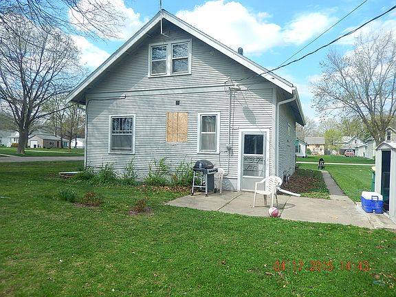 3rd image of 622 W South St