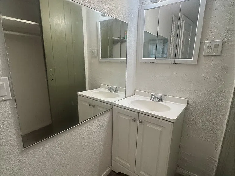 3520 W 111th Pl — Photo 12