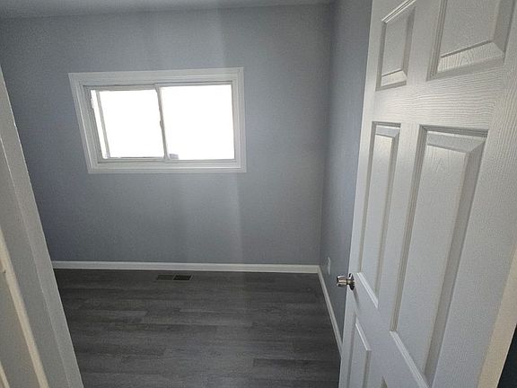 2nd image of 355 Rosemont Ave #1