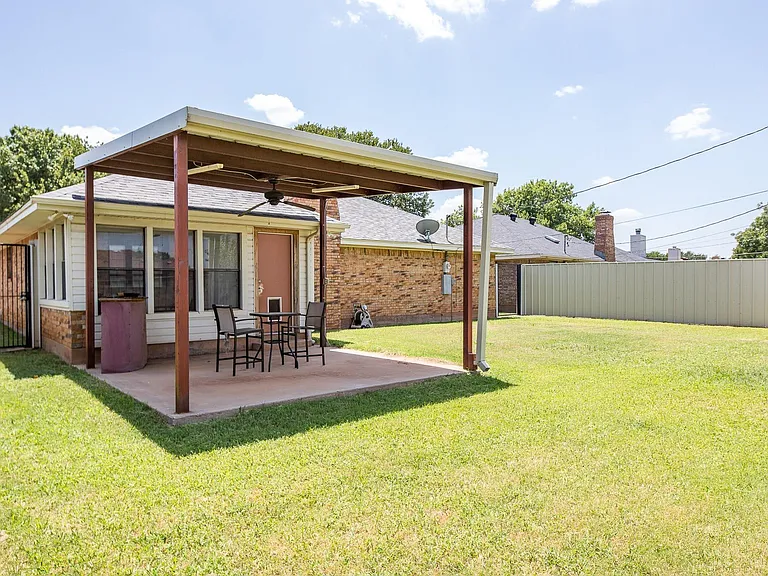 4808 Mount Everest Dr — Photo 36