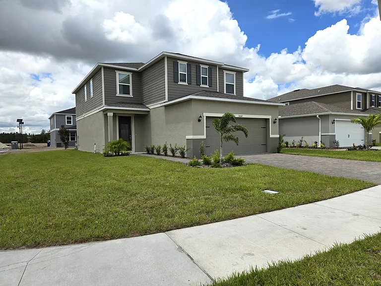 3064 Sanctuary Dr — Photo 2