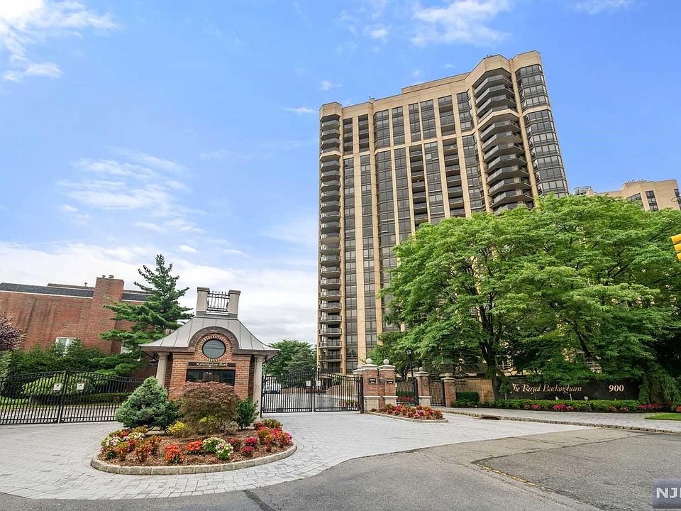 1st image of 900 Palisade Ave APT 10A