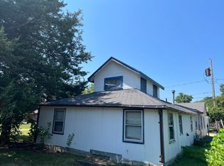 137 Carter Lake Clb, Carter Lake, IA 51510