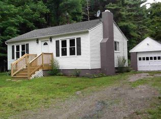 189 Crum Elbow Rd, Hyde Park, NY 12538