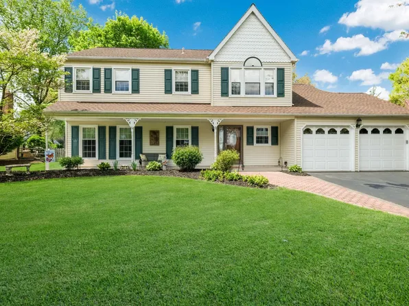 315 Newgate Rd, Langhorne, PA 19047