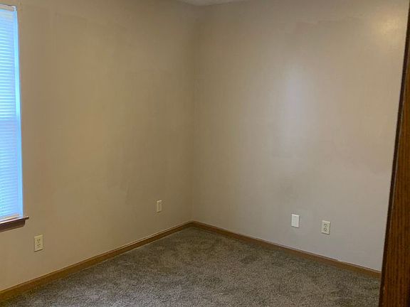 5th image of 2105 Fincastle Way #B