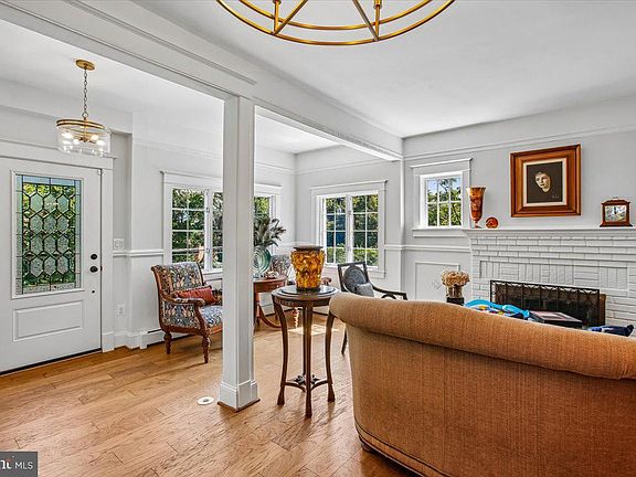 5th image of 1909 Belfield Rd