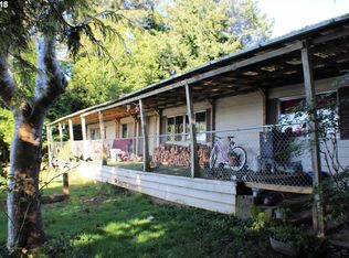 94246 Pacific Ln, North Bend, OR 97459