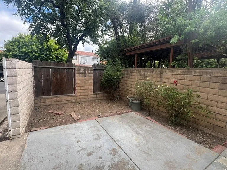 2220 Jason Way — Photo 5