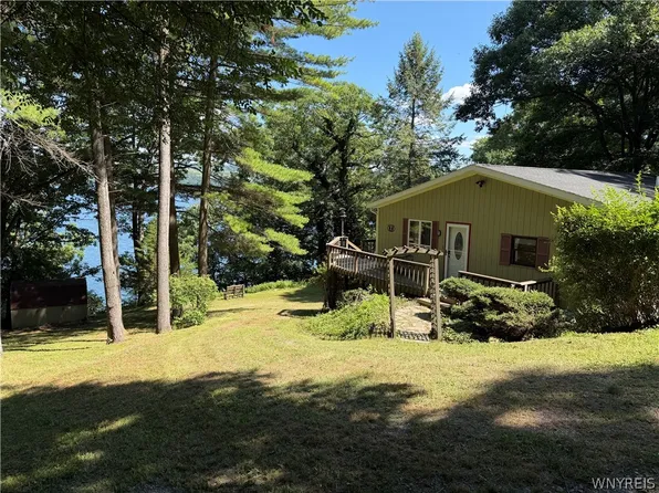 4992 Apple Rd, Dundee, NY 14837