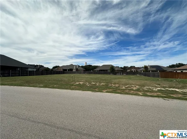 2013 Heritage Loop, Nolanville, TX 76559