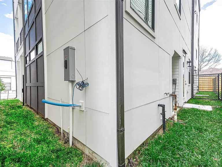 3805 Coyle St — Photo 39