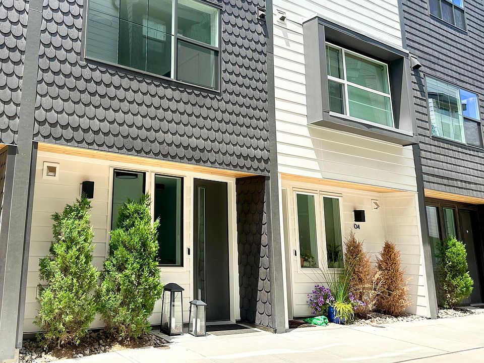 1st image of 3725 Jason St Unit 3