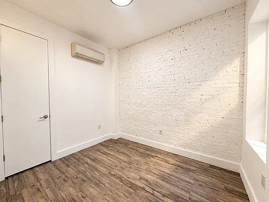 Bedroom, photo 7
