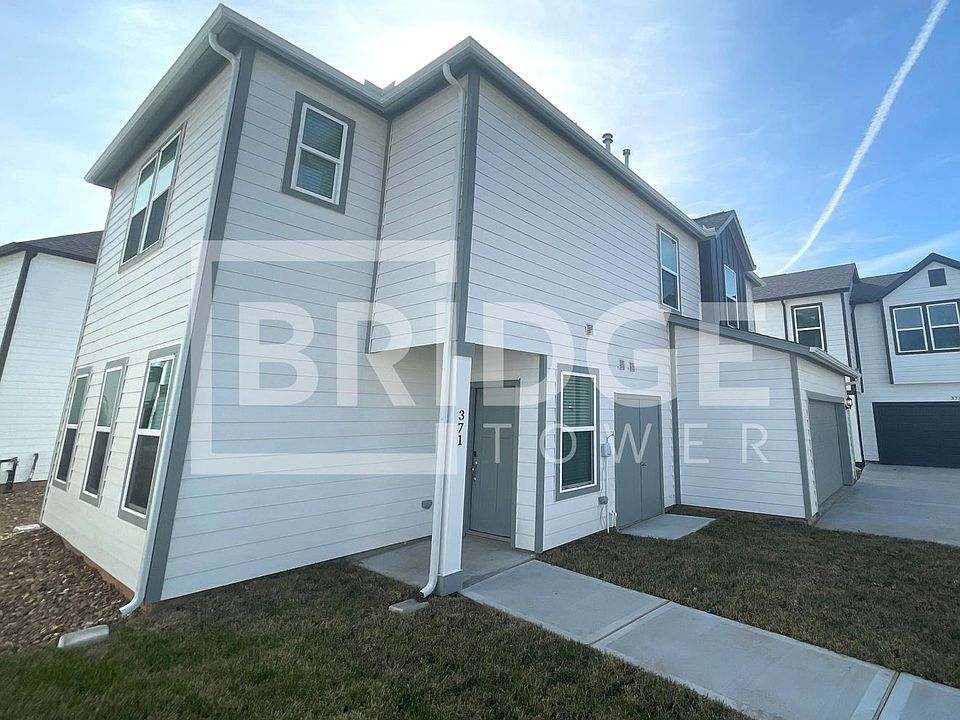 1st image of 371 Huisache St