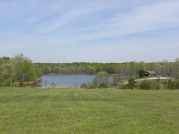 5th image of Holly Ln