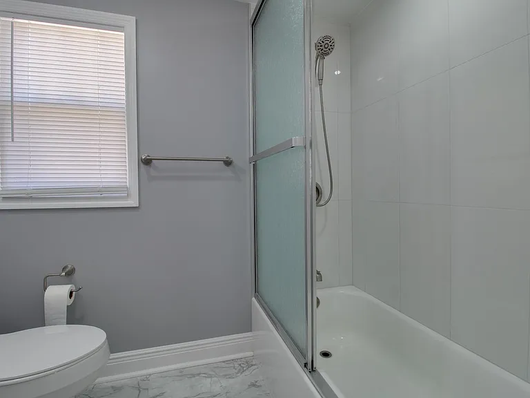 236 N Oleander Ave #1 — Photo 12
