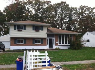 975 Sherbrook Cir, Somerdale, NJ 08083