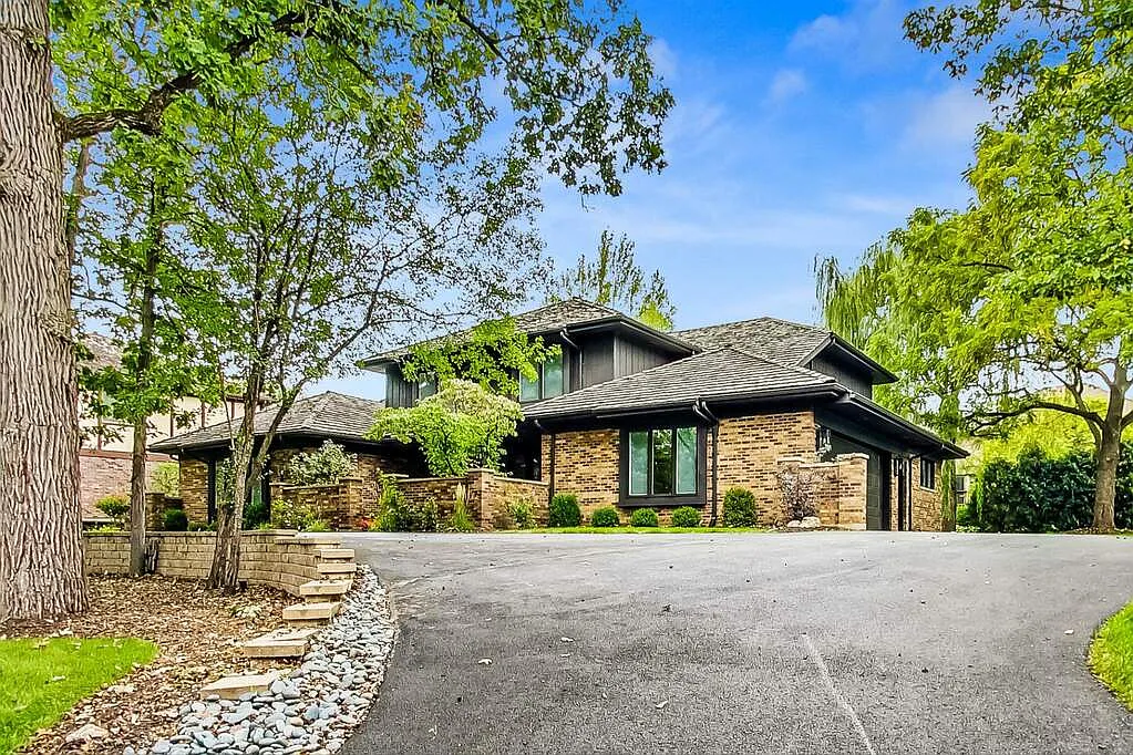 11420 Burr Oak Ln photo 1