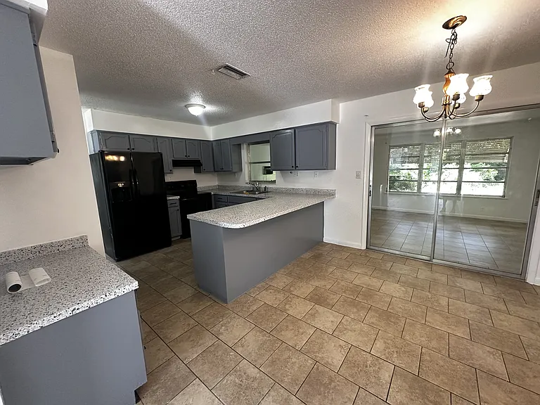 3 Lake Ct — Photo 4