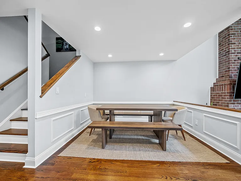 22 Pamrapo Ct W — Photo 7