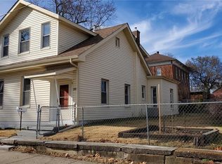 203 S 11th St, Belleville, IL 62220