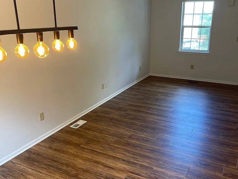 835 Aubrey Ave — Photo 9