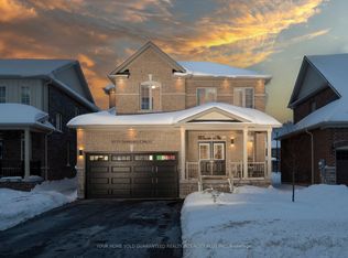 60 Sanford Cir, Springwater, ON L9X 2A9