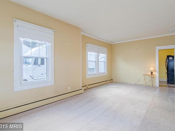 3rd image of 504 Owings Ave