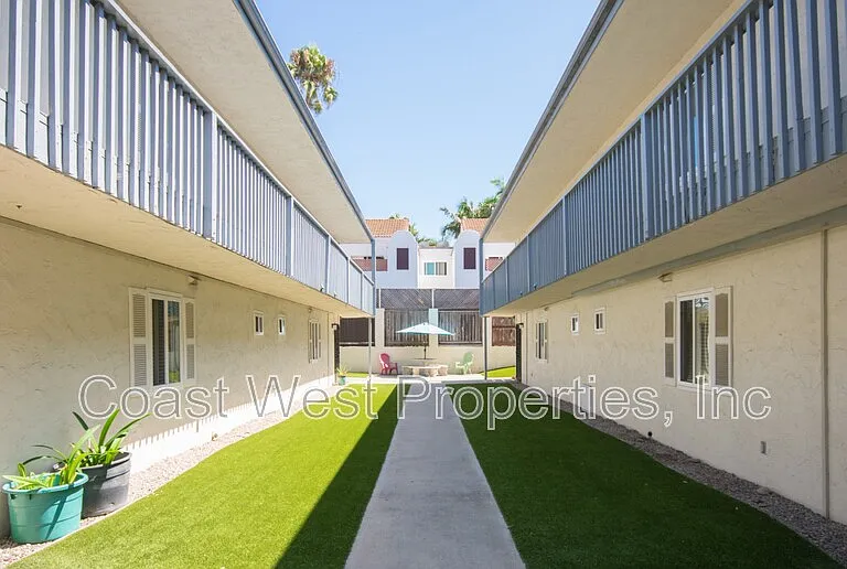381 Oak Ave #5 — Photo 15