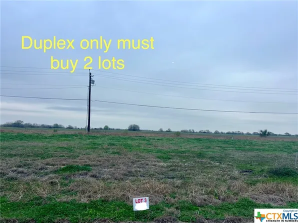 306 Cardinal Dr, Port Lavaca, TX 77979