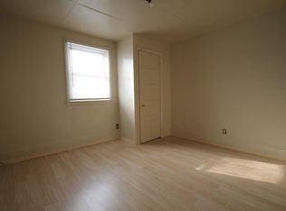 79 Baldwin St APT 1R, West Springfield, MA 01089