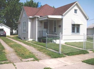 1025 Treat St, Adrian, MI 49221