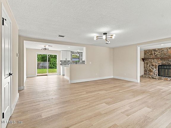 4th image of 2544 SPRING LAKE Road