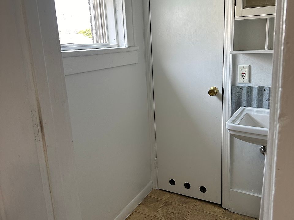 1st image of 125 S James St #3