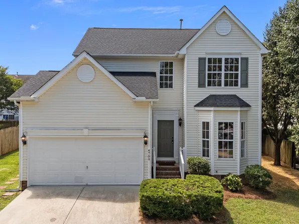 4709 Delta Lake Dr, Raleigh, NC 27612