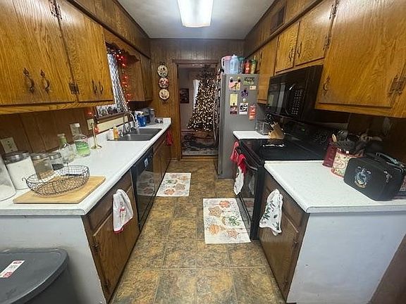 3rd image of 5453 Fincastle Cv