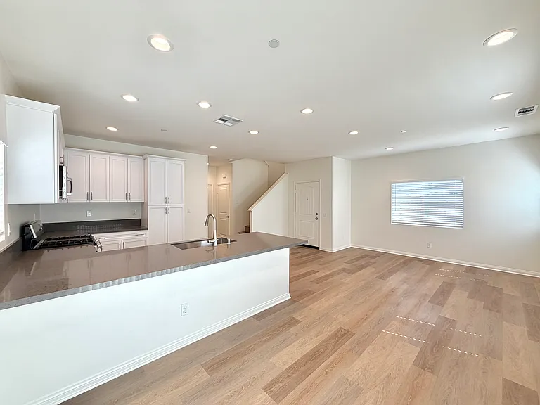 114 N Lassen Ave #1 — Photo 7