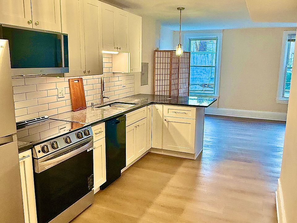 1st image of 700 N Tatnall St #2