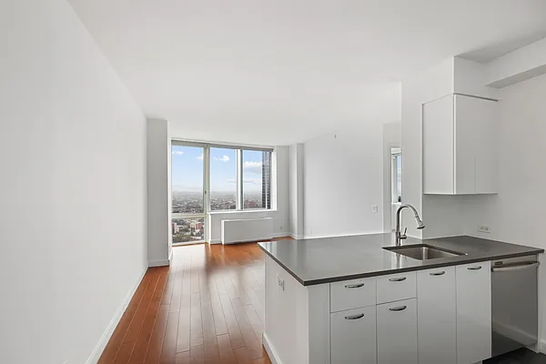 Rented by Brookfield (Funnel) | media 70