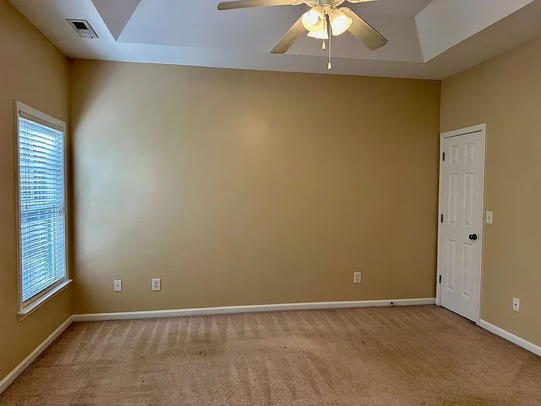 219 Highwoods Plantation Ave — Photo 8