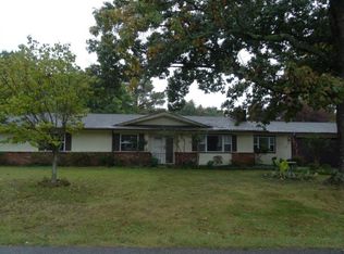 8694 Par Ln, Rogers, AR 72756